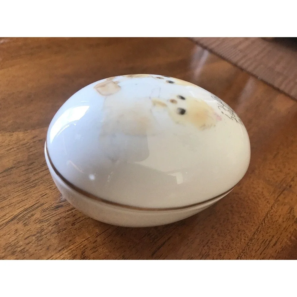 Vtg 1978 Jonathan and David Ceramic Egg Trinket Box- Love at First site, Enesco